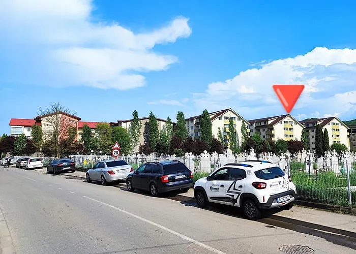 Quiet And Cozy 2 Bedroom Flat With Free Parking Included